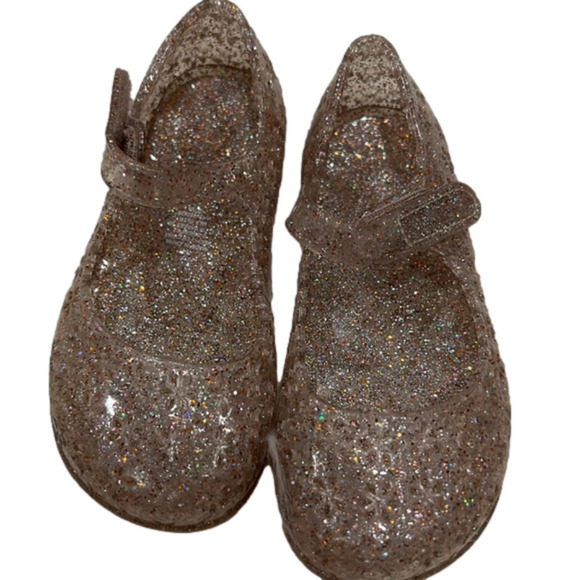 Other - No brand size 7 girl shoes good condition